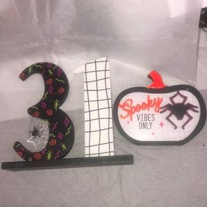 Michael’s sample,wooden Halloween decoration .